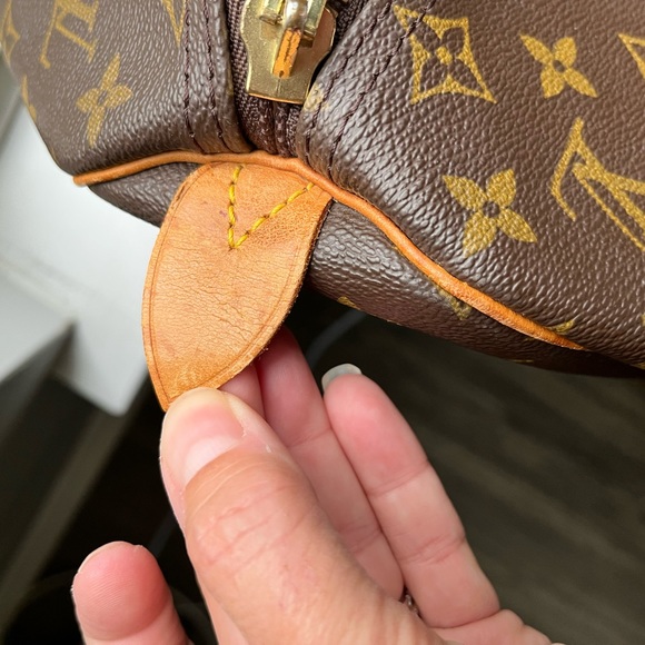 Authentic Louis Vuitton Keepall 45 - Picture 11 of 15